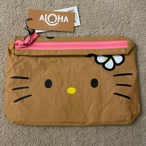 Aloha Collection Hello Kitty (Sun Kissed) Hawaii Exclusive, small pouch. 1 left!